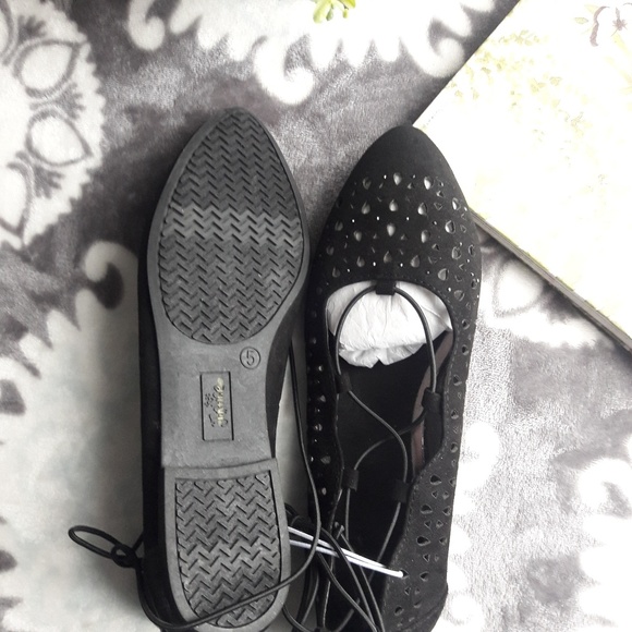 🇺🇸Nwot justice laced up flatshoes - Picture 2 of 5